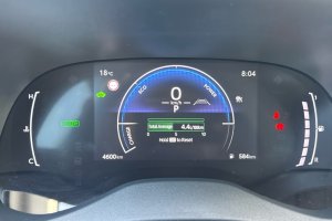 TOYOTA YARIS CROSS 1.5 HYBRID - 2025год / 4600km 14