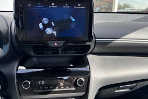 TOYOTA YARIS CROSS 1.5 HYBRID - 2025год / 4600km 19