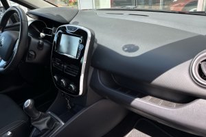 RENAULT CLIO 1.2 PETROL - 2016год / 52184km 9