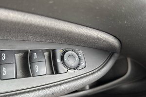 OPEL INSIGNIA 1.5HDI DIESEL - 2021год / 89190km 23