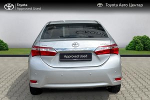 TOYOTA COROLLA 1.4 DIESEL - 2014год / 172365km 6