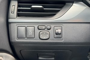 TOYOTA AVENSIS 1.6D EXECUTIVE DIESEL - 2016год / 171151km 21