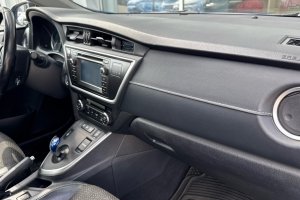 TOYOTA AURIS 1.8 HYBRID A/T - 2014год / 128800km 9