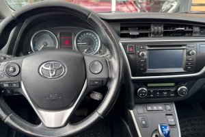 TOYOTA AURIS 1.8 HYBRID A/T - 2014год / 128800km 13