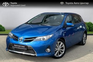 TOYOTA AURIS 1.8 HYBRID A/T - 2014год / 128800km 2
