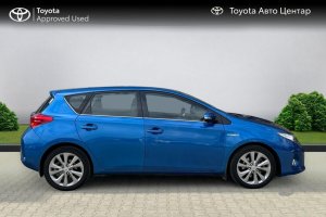 TOYOTA AURIS 1.8 HYBRID A/T - 2014год / 128800km 3