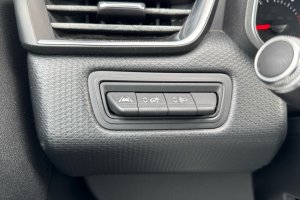 RENAULT CLIO 1.0TCE PETROL - 2020/2021год / 122661km 19
