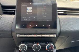 RENAULT CLIO 1.0TCE PETROL - 2020/2021год / 59385km 15