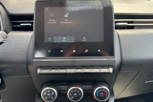 RENAULT CLIO 1.0TCE PETROL - 2020/2021год / 59385km 16