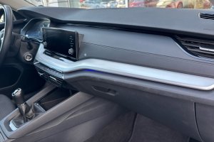 SKODA OCTAVIA 2.0TDI DIESEL - 2023год / 106739km 9