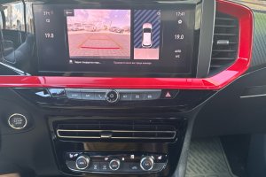 OPEL MOKKA 1.2T BI-TONE PETROL - 2022год / 73342km 23