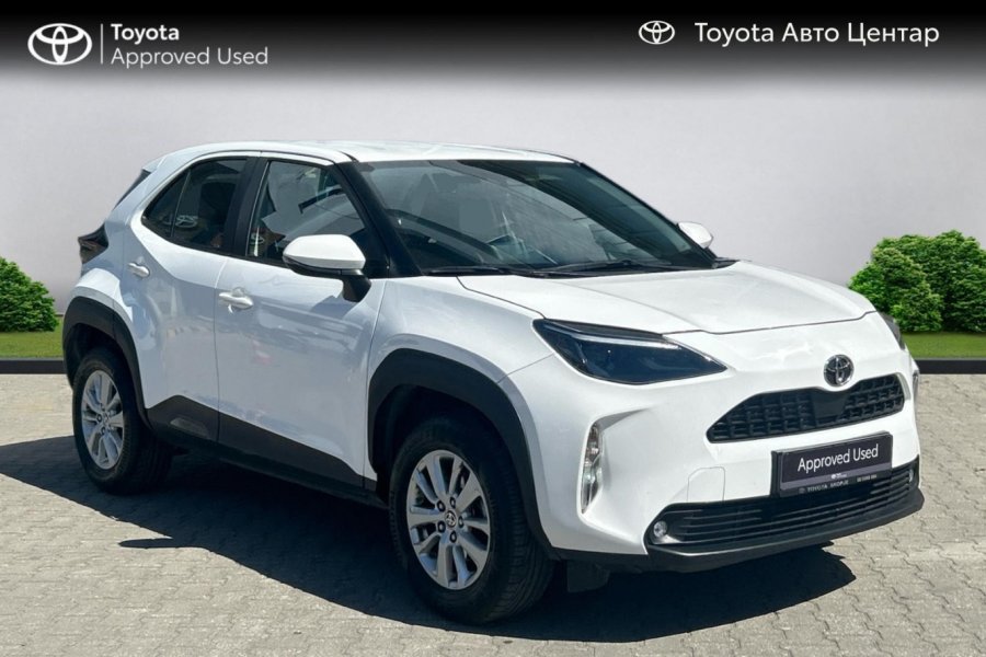 TOYOTA YARIS CROSS 1.5 PETROL A/T - 2022год / 79000km