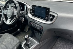 KIA CEED 1.0T PETROL SW - 2021год / 151996km 9
