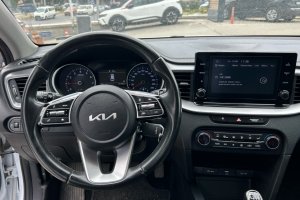 KIA CEED 1.0T PETROL SW - 2021год / 151996km 11