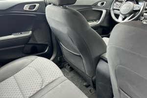 KIA CEED 1.0T PETROL SW - 2021год / 151996km 21