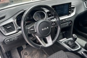KIA CEED 1.0T PETROL - 2021год / 74644km 12