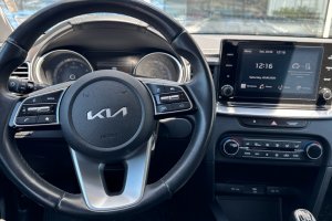 KIA CEED 1.0T PETROL - 2022год / 71397km 13