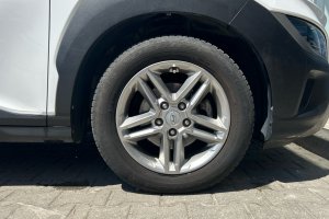 HYUNDAI KONA 1.0T PETROL - 2021год / 79682km 18