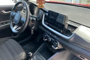 KIA STONIC 1.2 PETROL - 2022год / 88178km 9