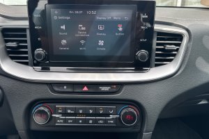 KIA CEED 1.0T PETROL SW - 2021год / 137045km 18