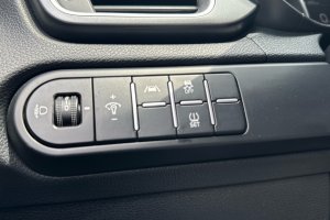 KIA CEED 1.0T PETROL SW - 2021год / 137045km 19