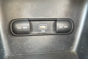 KIA SPORTAGE 1.6T PETROL - 2019год / 69735km 19