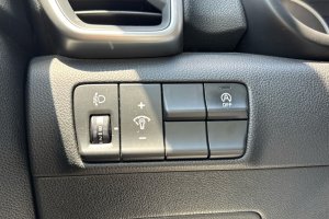 KIA SPORTAGE 1.6T PETROL - 2019год / 69735km 23