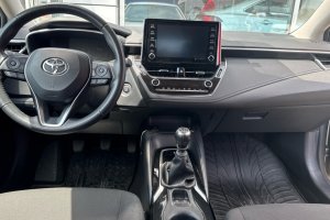 TOYOTA COROLLA 1.6 PETROL - 2019год / 59437km 10