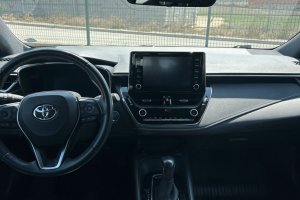 TOYOTA COROLLA TS 1.8 HYBRID - 2021год / 42868km 10