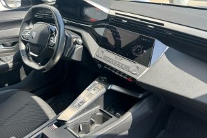 PEUGEOT 308 SW 1.2T PETROL - 2022год / 60486km 9