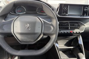 PEUGEOT 208 1.2 PETROL - 2021год / 60257km 13