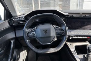 PEUGEOT 308 1.2T PETROL - 2022год / 156114km 11
