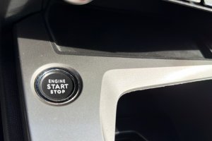 PEUGEOT 308 1.2T PETROL - 2022год / 156114km 19