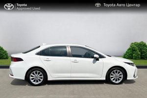 TOYOTA COROLLA 1.5 PETROL EXECUTIVE - 2020/2021год / 149283km 3