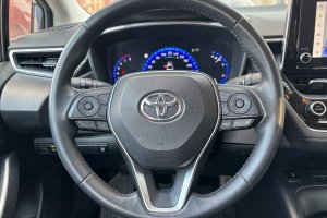 TOYOTA COROLLA 1.5 CVT PETROL EXECUTIVE - 2022год / 37743km 13