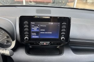 TOYOTA YARIS 1.0 LIGHT PETROL - 2022год / 25474km 15