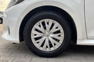 TOYOTA YARIS 1.0 LIGHT PETROL - 2022год / 25474km 18