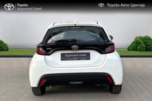 TOYOTA YARIS 1.0 LIGHT PETROL - 2022год / 25474km 6