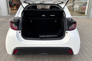TOYOTA YARIS 1.0 LIGHT PETROL - 2022год / 25474km 8