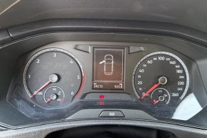 VOLKSWAGEN T-ROC 1.6TDI DIESEL - 2019год / 34213km 13