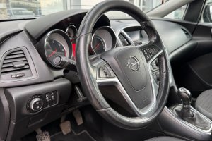 OPEL ASTRA 1.6 CDTI DIESEL - 2016год / km 12