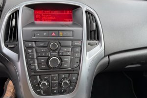 OPEL ASTRA 1.6 CDTI DIESEL - 2016год / km 15