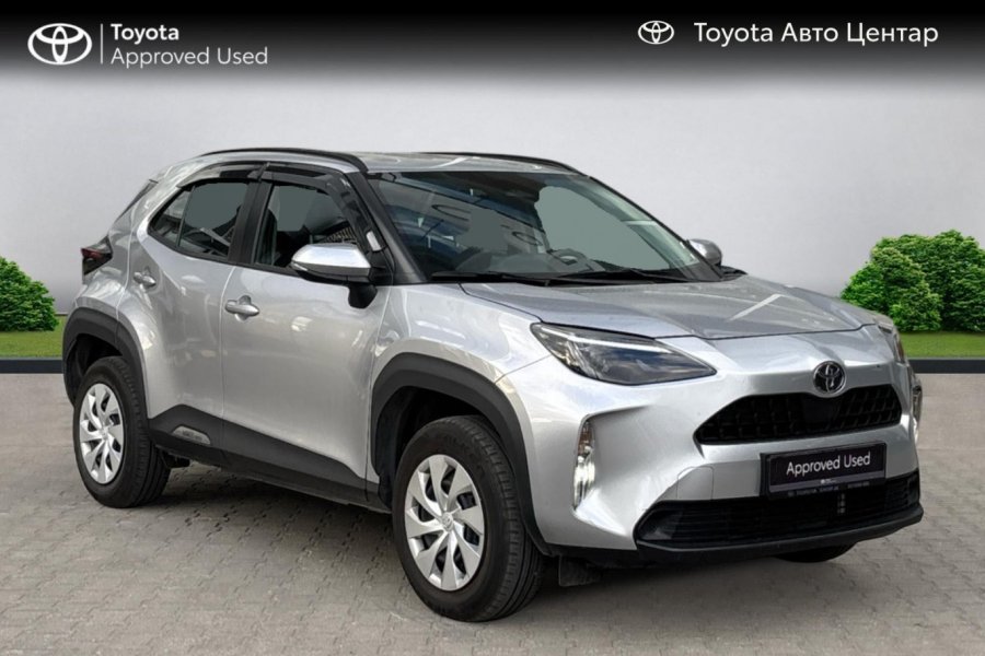 TOYOTA YARIS CROSS 1.5 HYBRID - 2024год / 25231km
