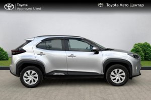 TOYOTA YARIS CROSS 1.5 HYBRID - 2024год / 25231km 3