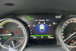 TOYOTA CAMRY 2.5 HYBRID - 2019год / 169880km 14