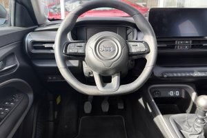 JEEP AVENGER 1.2 PETROL - 2025год / 9011km 11