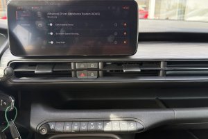 JEEP AVENGER 1.2 PETROL - 2025год / 9011km 16