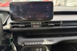 JEEP AVENGER 1.2 PETROL - 2025год / 9011km 17