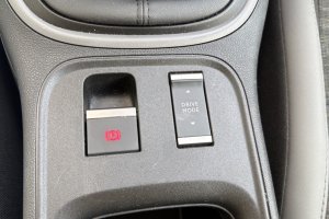 JEEP AVENGER 1.2 PETROL - 2025год / 9011km 18