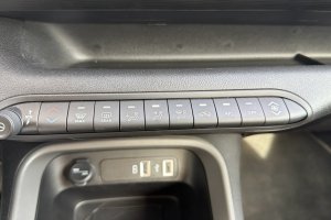 JEEP AVENGER 1.2 PETROL - 2025год / 9011km 19